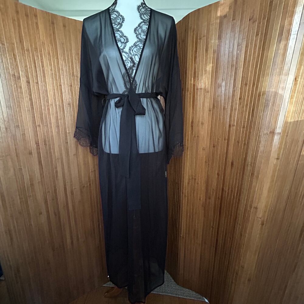 Vintage 70s Luxury Sheer Black Silk Chantilly Lace Boudoir Robe Gown OS